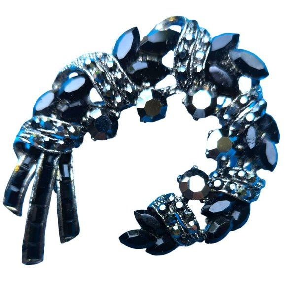 Black Rhinestone Brooch Silvertone Metal 2-5/8" x 2" - Picture 3 of 7